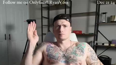 Snapshot of mrryanvoss chatting on December 22, 1:34 am Mr Ryan Voss online show from December 22, 1:34 am