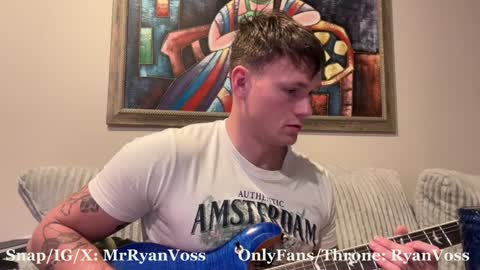 Snapshot of mrryanvoss chatting on January 5, 2:17 am Mr Ryan Voss online show from January 5, 2:17 am