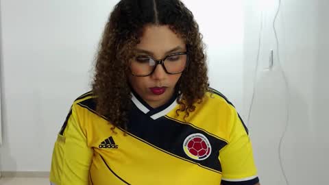 mrs_afroditha online show from February 14, 11:12 pm