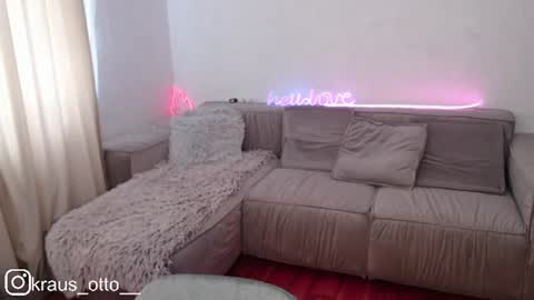 mrs kitty69 online show from July 13, 9:23 am