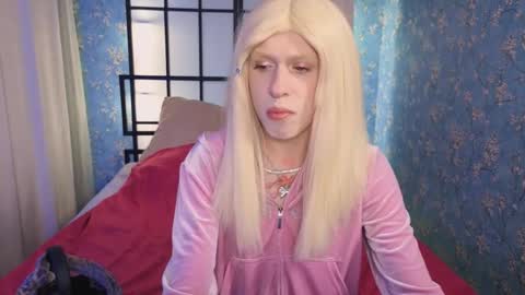 Snapshot of mrs_mills chatting on November 19, 5:29 am Barbie online show from November 19, 5:29 am