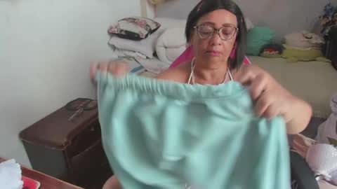 mrs_mommy online show from March 20, 7:19 pm