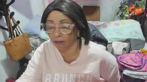 mrs_mommy online show from June 11, 12:54 am