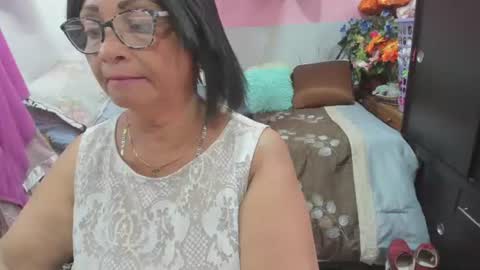 mrs_mommy online show from June 15, 6:54 pm