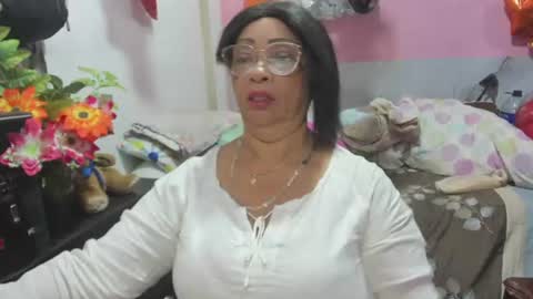 Snapshot of mrs_mommy chatting on July 12, 8:55 pm mrs_mommy online show from July 12, 8:55 pm
