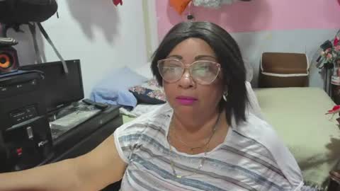 Snapshot of mrs_mommy chatting on July 21, 10:12 pm mrs_mommy online show from July 21, 10:12 pm