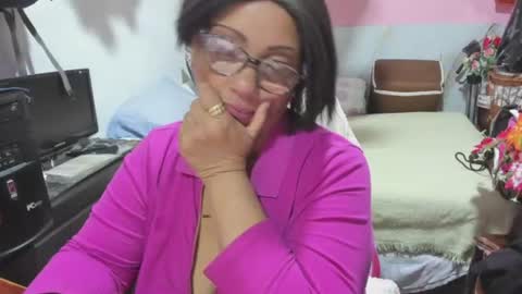 Snapshot of mrs_mommy chatting on July 23, 1:58 am mrs_mommy online show from July 23, 1:58 am
