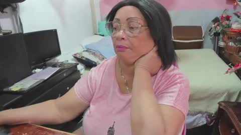Snapshot of mrs_mommy chatting on July 29, 6:50 pm mrs_mommy online show from July 29, 6:50 pm