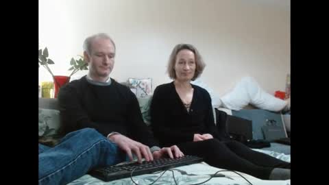 Mrs Velvet Vixen online show from December 19, 8:45 am