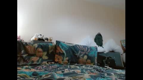 Mrs Velvet Vixen online show from September 17, 7:32 am