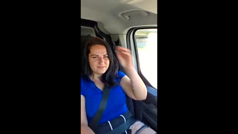 Snapshot of mrsbutterfly25 chatting on May 29, 7:17 am mrsbutterfly25 online show from May 29, 7:17 am