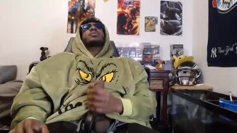 Snapshot of mrsoonicexrated chatting on November 23, 5:07 am mrsoonicexrated online show from November 23, 5:07 am