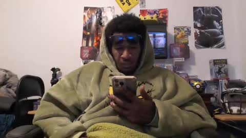 Snapshot of mrsoonicexrated chatting on December 4, 5:39 am mrsoonicexrated online show from December 4, 5:39 am