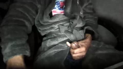 Level Ent Studios online show from November 29, 3:15 pm