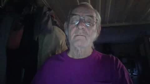 Chuck online show from April 16, 7:53 am