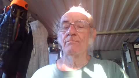 Snapshot of mrsubman chatting on July 5, 1:18 pm Chuck online show from July 5, 1:18 pm