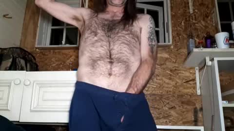 Snapshot of mrthickness80 chatting on May 23, 7:35 am mrthickness80 online show from May 23, 7:35 am