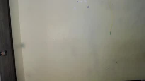 Snapshot of ms_bellaxoxo chatting on May 22, 1:57 am Bella online show from May 22, 1:57 am