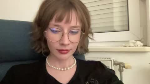 ms_christiana online show from May 4, 9:22 pm