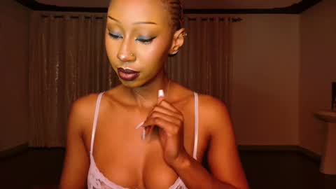 Snapshot of ms_crystal chatting on November 11, 8:42 pm ms_crystal online show from November 11, 8:42 pm