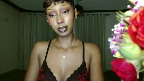ms_crystal online show from May 1, 12:04 am
