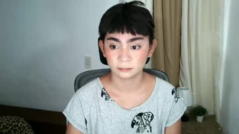 Lella online show from April 27, 6:50 pm