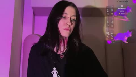 Dita online show from March 14, 2:28 am