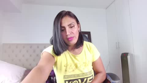 Freya online show from April 28, 2:38 am