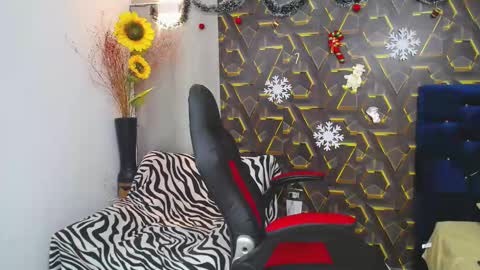 Snapshot of ms_leydi chatting on November 27, 3:41 am ms_leydi online show from November 27, 3:41 am