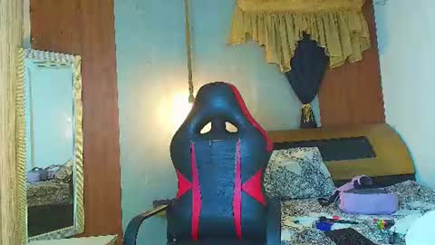 Snapshot of ms_leydi chatting on June 25, 5:12 am ms_leydi online show from June 25, 5:12 am