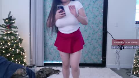 R o r i  SnapChat heyroriv2 wednesday - sunday Noon oclock mountain - 5pm mountain online show from December 21, 7:49 pm