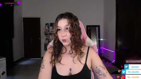 Manuela3 online show from June 7, 6:33 pm