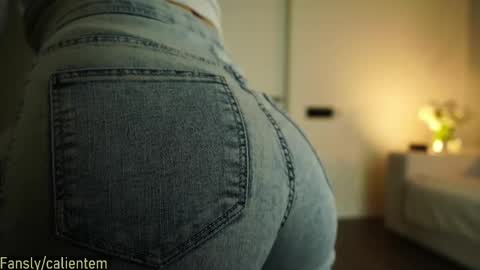 Snapshot of ms_seductive chatting on June 8, 2:50 pm Your M online show from June 8, 2:50 pm