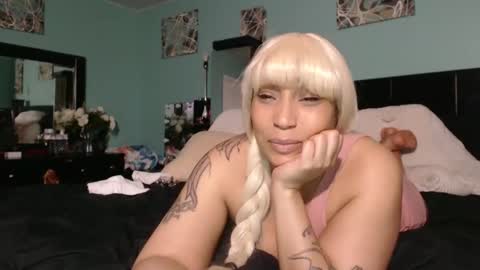 Queen Baddie online show from December 23, 12:08 pm