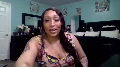 Queen Baddie online show from February 7, 5:31 am