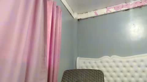 mscherry_ online show from November 8, 7:41 am