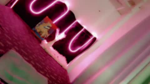 mscherry_ online show from January 8, 4:48 am