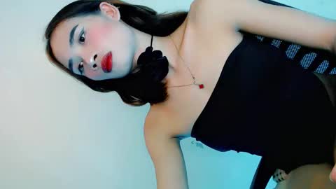 mscherry_ online show from June 3, 9:12 am
