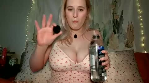 msclairewhatever online show from June 25, 4:00 pm
