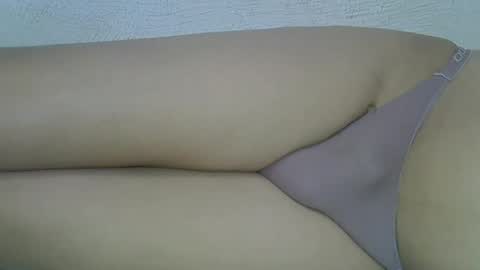 Snapshot of mscumshotter chatting on November 30, 2:43 pm mscumshotter online show from November 30, 2:43 pm