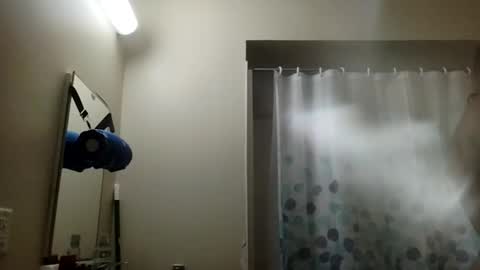 Snapshot of msdaddy727 chatting on December 16, 10:31 am msdaddy727 online show from December 16, 10:31 am