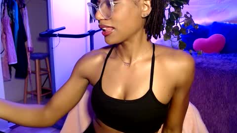 Snapshot of msemonibrown chatting on December 2, 11:56 pm CocoSage online show from December 2, 11:56 pm