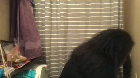 Snapshot of msjonemillion chatting on February 12, 5:15 am Chocolate Candy Stick online show from February 12, 5:15 am