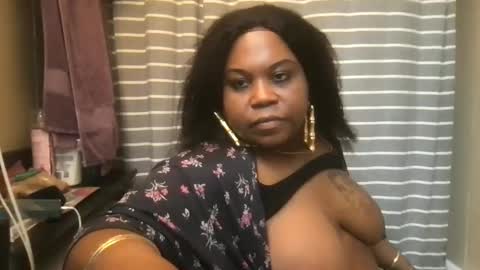 Snapshot of msjonemillion chatting on March 2, 8:29 pm Chocolate Candy Stick online show from March 2, 8:29 pm