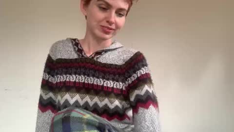 Snapshot of msprissylynx chatting on December 5, 5:31 pm Adela Rose MsPrissyLynx online show from December 5, 5:31 pm