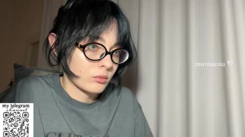 msroxanna online show from March 15, 9:54 pm