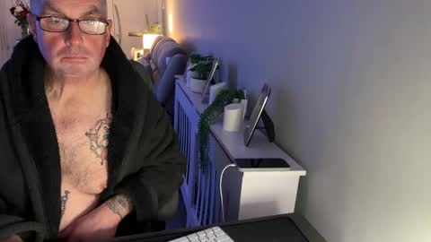 mtb1697 online show from December 14, 11:20 pm