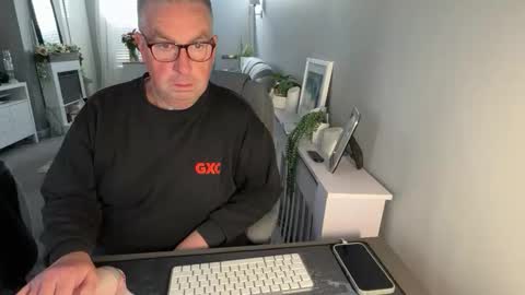 mtb1697 online show from March 10, 11:37 am