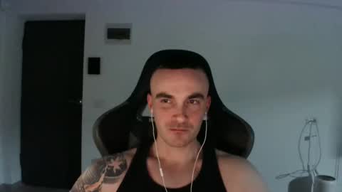 Victor online show from February 8, 8:10 pm