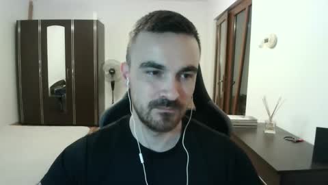 Victor online show from March 5, 8:38 pm